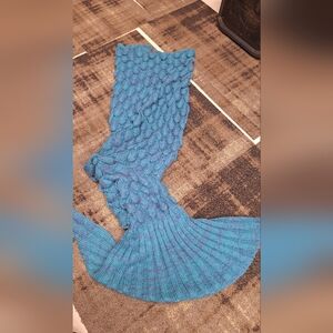 Blue Mermaid Tail Blanket